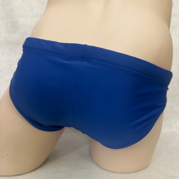 Tulio Pouch Swim Briefs Small 30-36" Gently worn 85% polyamide / 15% elastane - Picture 3 of 4